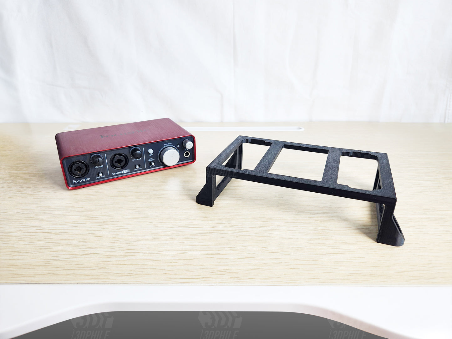 Focusrite Scarlett 2i2 1st Gen under-desk mounting bracket